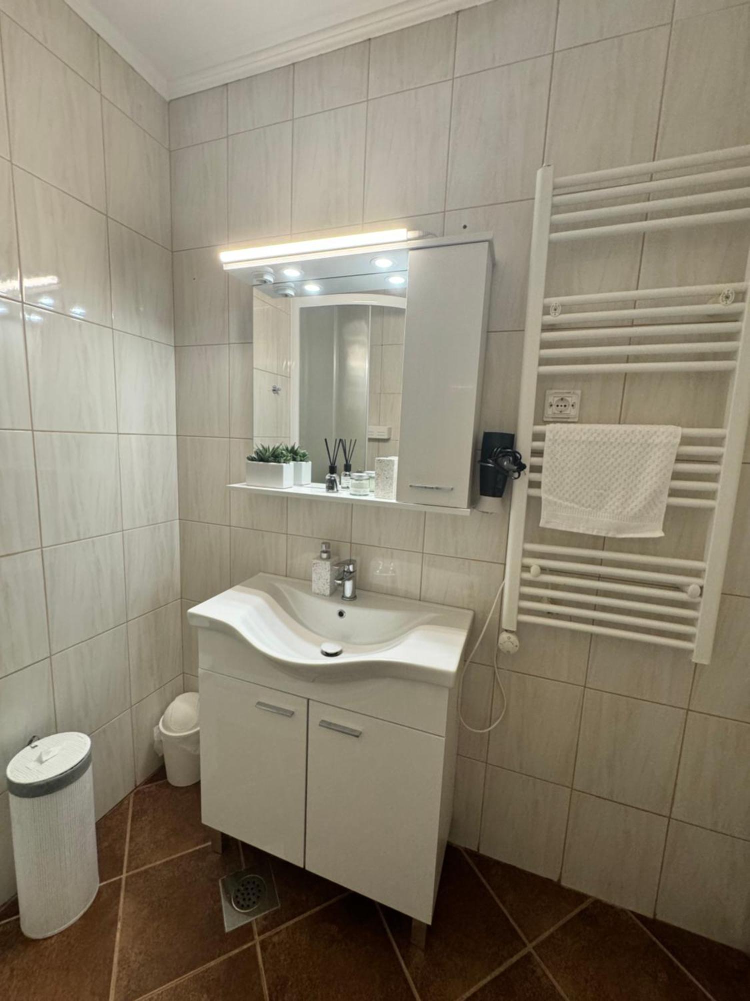 Castelli Apartment อูมัค ภายนอก รูปภาพ