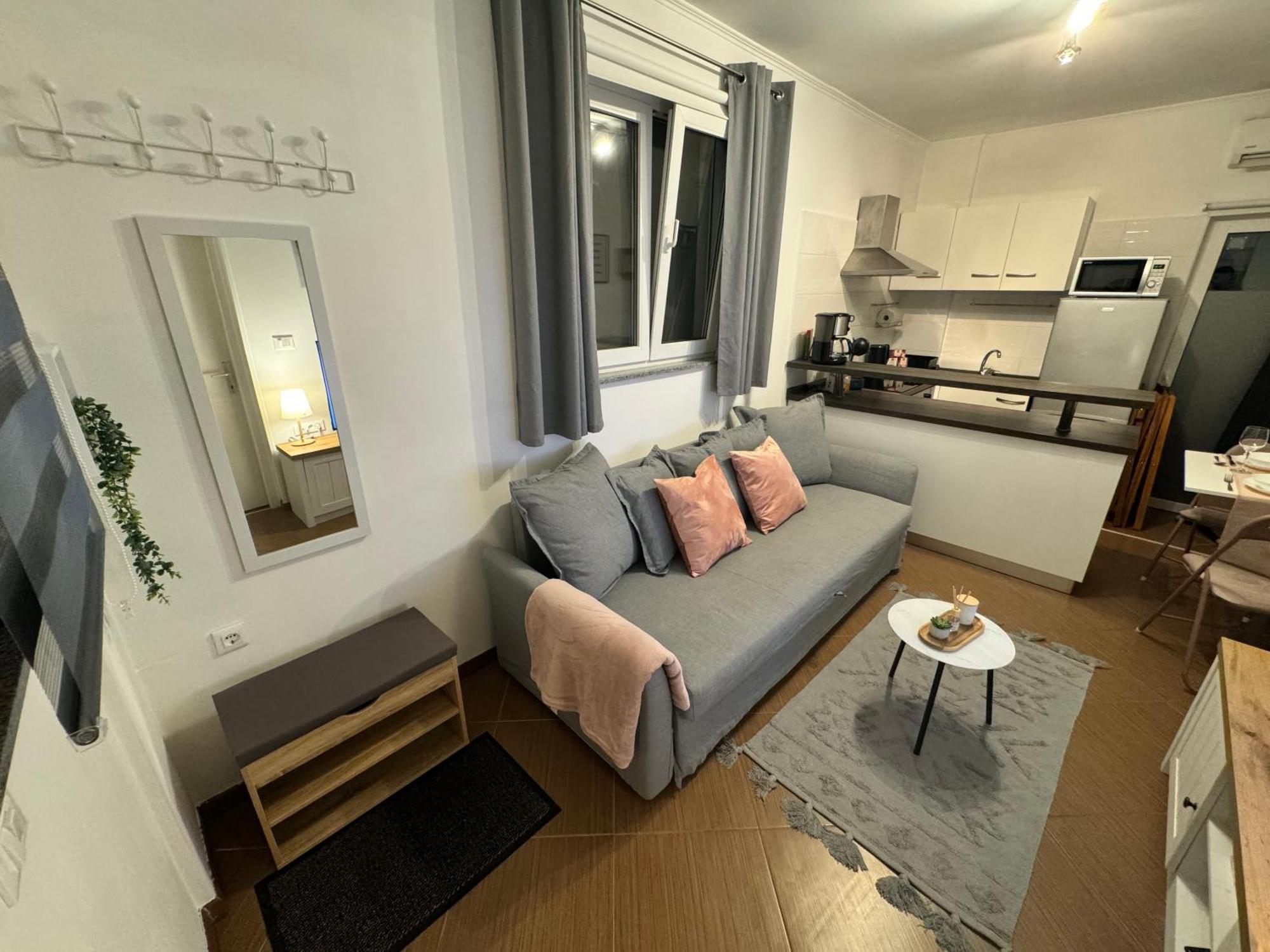 Castelli Apartment อูมัค ภายนอก รูปภาพ
